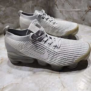 Nike Air VaporMax Flyknit 3 Sneakers - Women's Sz 8.5 Pure Platinum Gray
